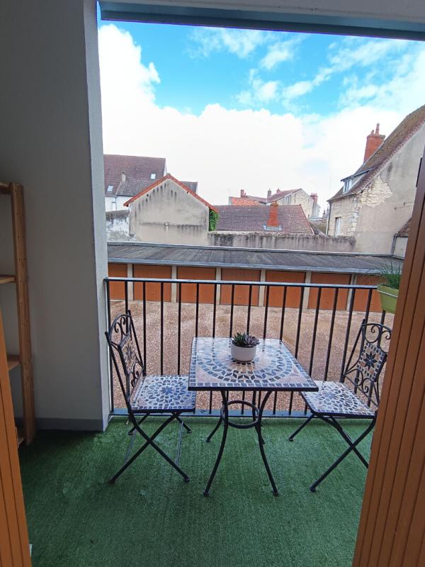 NEVERS APPARTEMENT F4 - QUARTIER PREFECTURE NEVERS 8