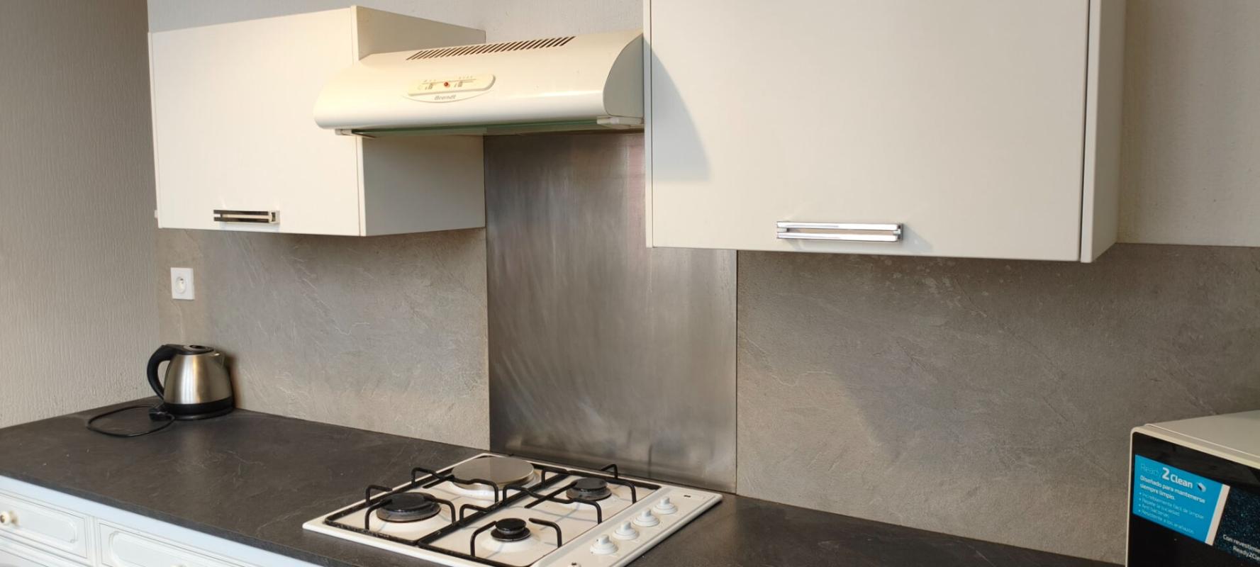 SAINT-BRIEUC Exclusivité ! Vente interactive, APPEL d'OFFRES. Côtes d'Armor 22000 SAINT-BRIEUC. 2 lots, appartement 3 chambres avec cave et balcon 6