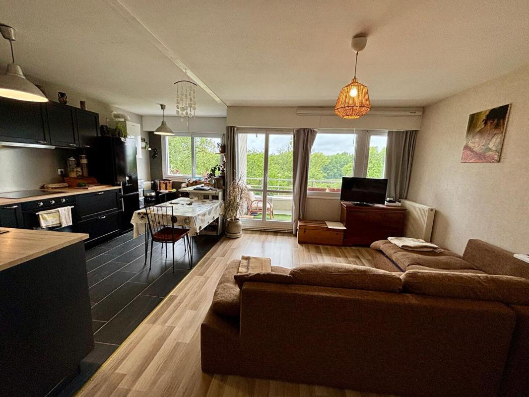 NEVERS Appartement 50m²  - 2 pièces lumineux avec balcons - Secteur recherché de Nevers - Investisseur 1