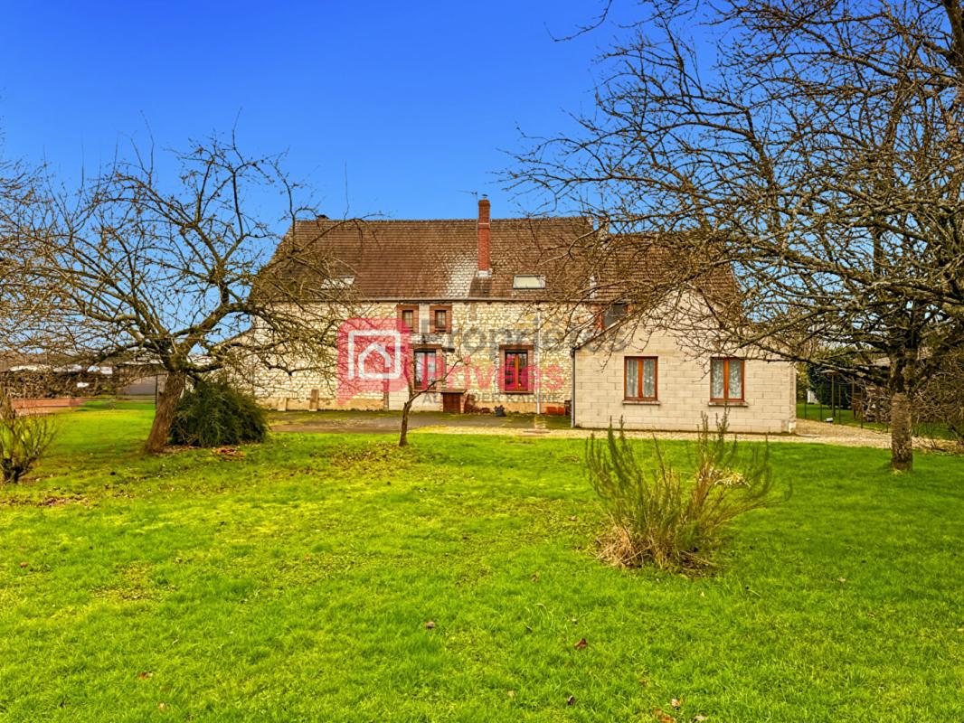 NEUVY-SAUTOUR Maison Neuvy Sautour 9 pièce(s) 206 m2 1