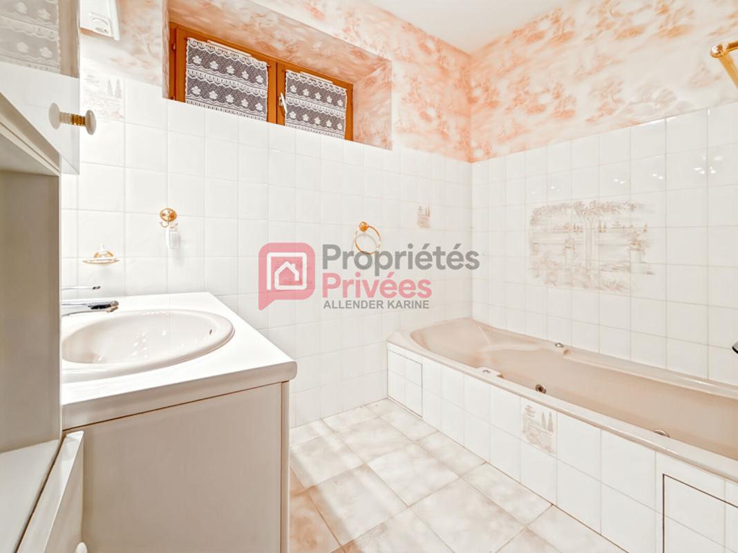 NEUVY-SAUTOUR Maison Neuvy Sautour 9 pièce(s) 206 m2 6