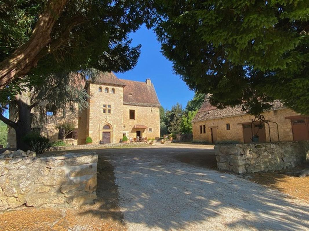 LA ROQUE-GAGEAC Demeure de charme au coeur de la Vallée des 5 Châteaux 1