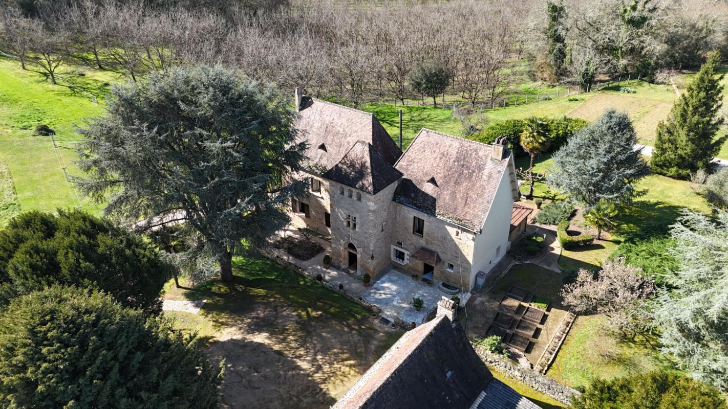 LA ROQUE-GAGEAC Demeure de charme au coeur de la Vallée des 5 Châteaux 3
