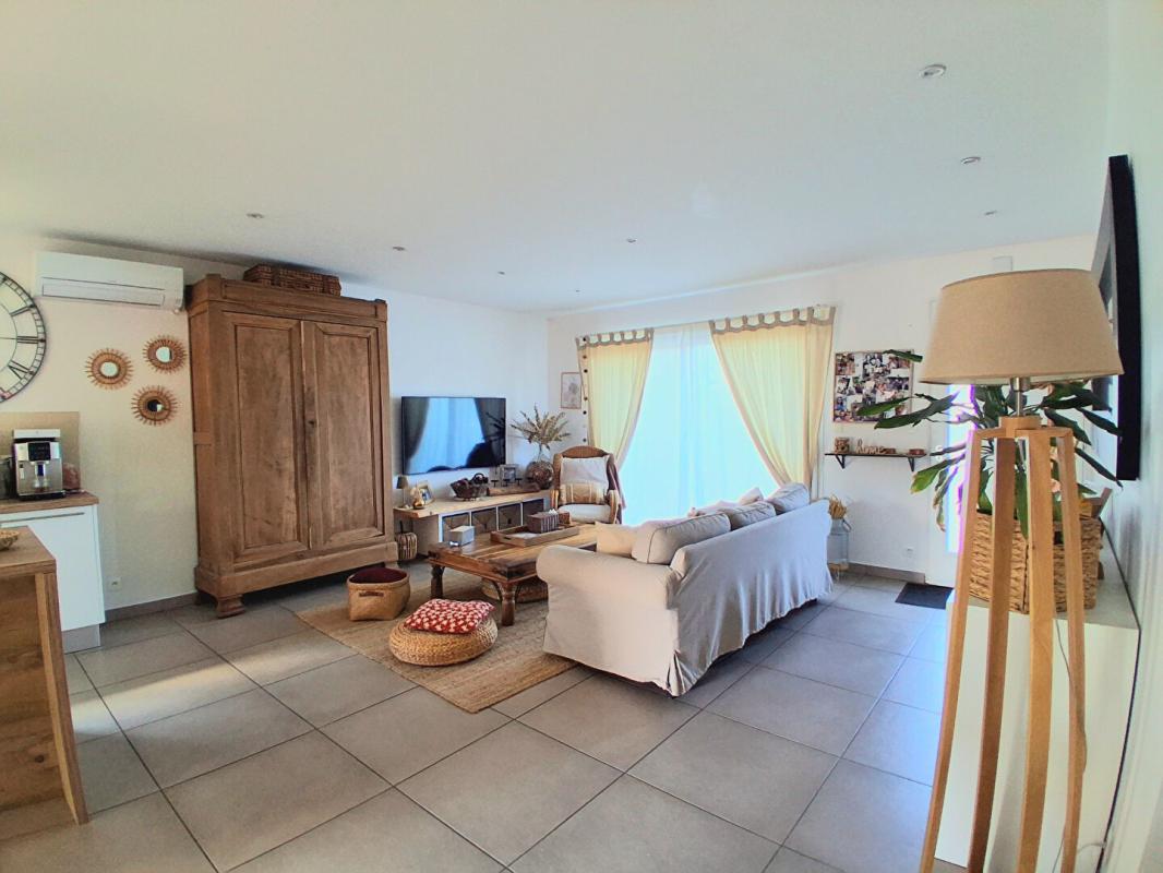 HOSTENS Charmante maison contemporaine de 2016 6