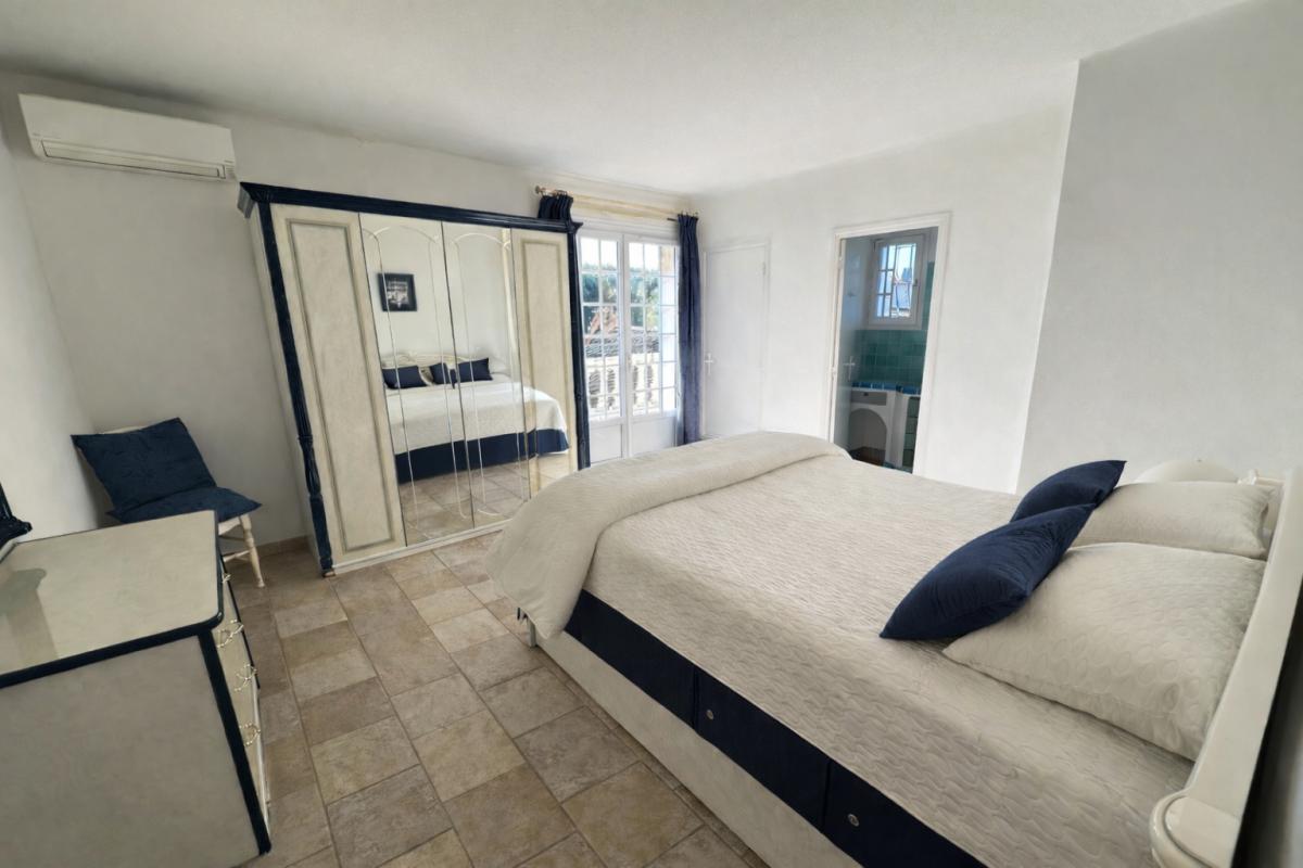 SAINT-VICTORET St Victoret - Propriété de 429 m² avec dépendances, piscine, pool house 12