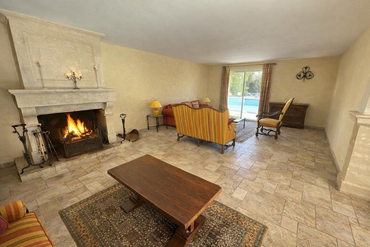 SAINT-VICTORET St Victoret - Propriété de 429 m² avec dépendances, piscine, pool house 6