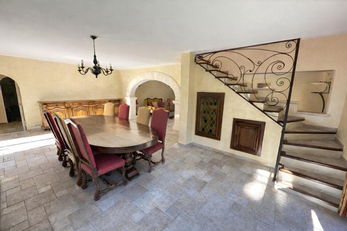 SAINT-VICTORET St Victoret - Propriété de 429 m² avec dépendances, piscine, pool house 7
