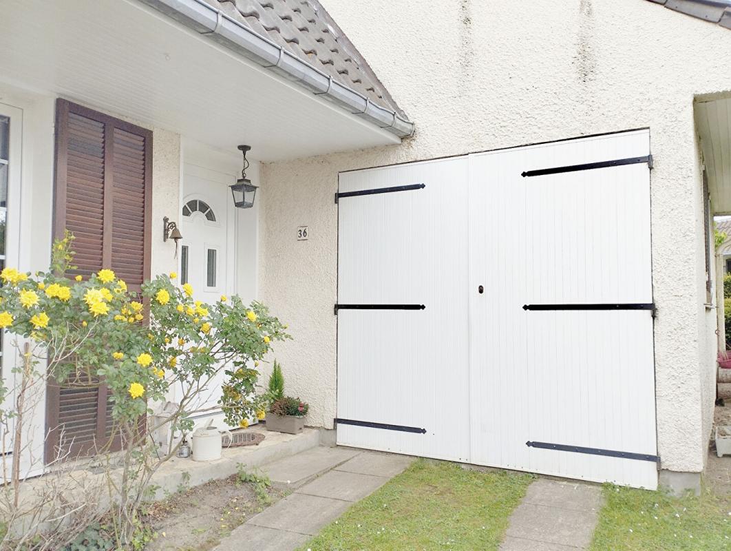 BREUILLET Maison Breuillet 6 pièce(s) 144 m2 2