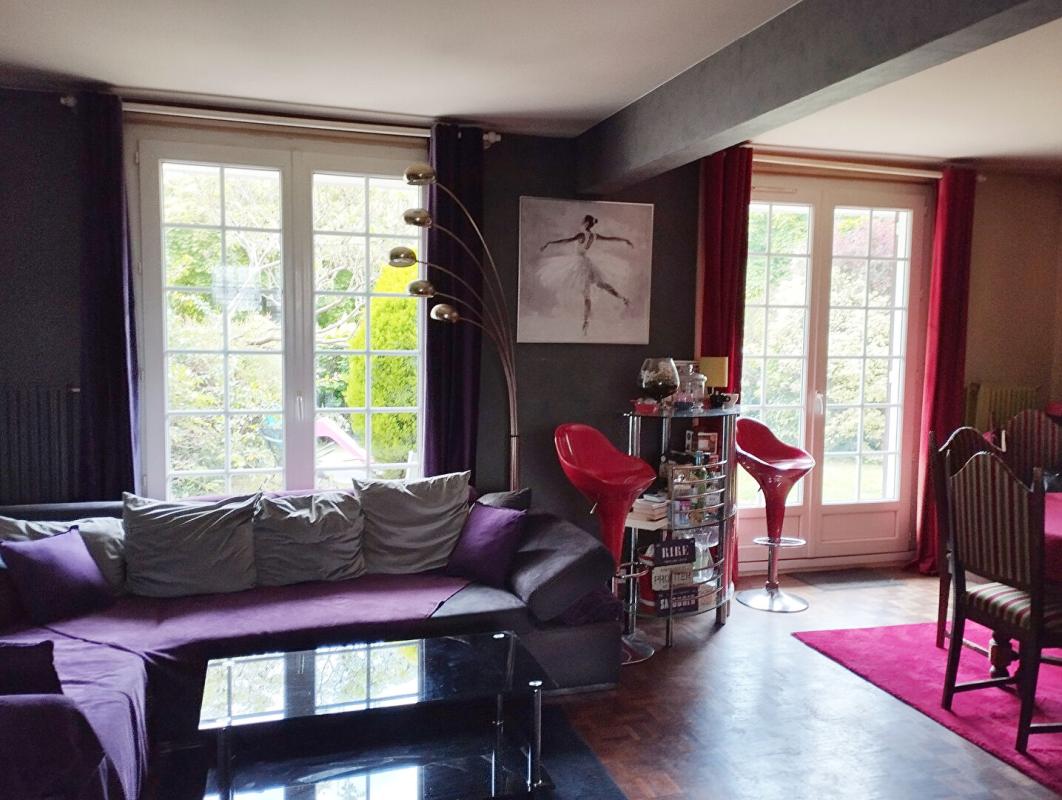 BREUILLET Maison Breuillet 6 pièce(s) 144 m2 4