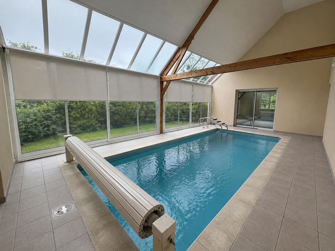 NEVERS Beau pavillon sur sous sol avec piscine proche de l'hôpital 3