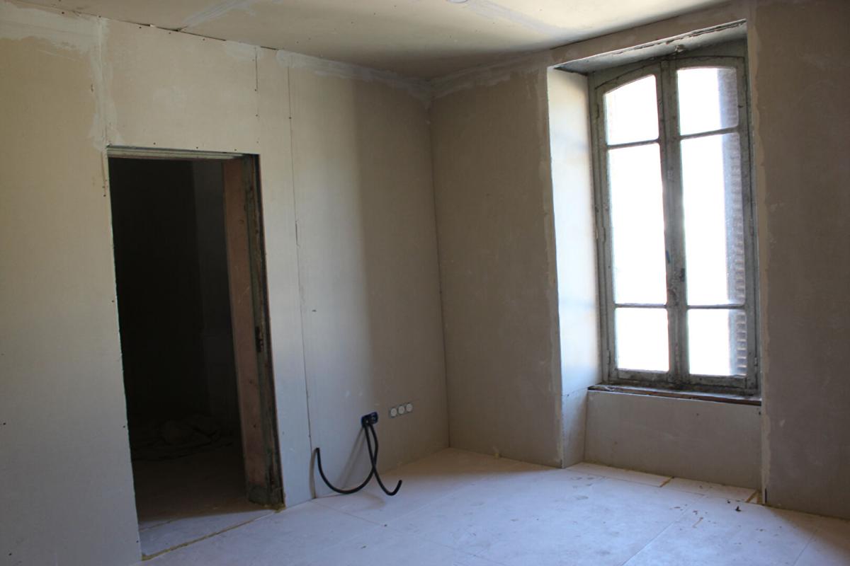 BORT-LES-ORGUES Immeuble de 3 / 4 appartements à Bort-Les-Orgues (19) 7
