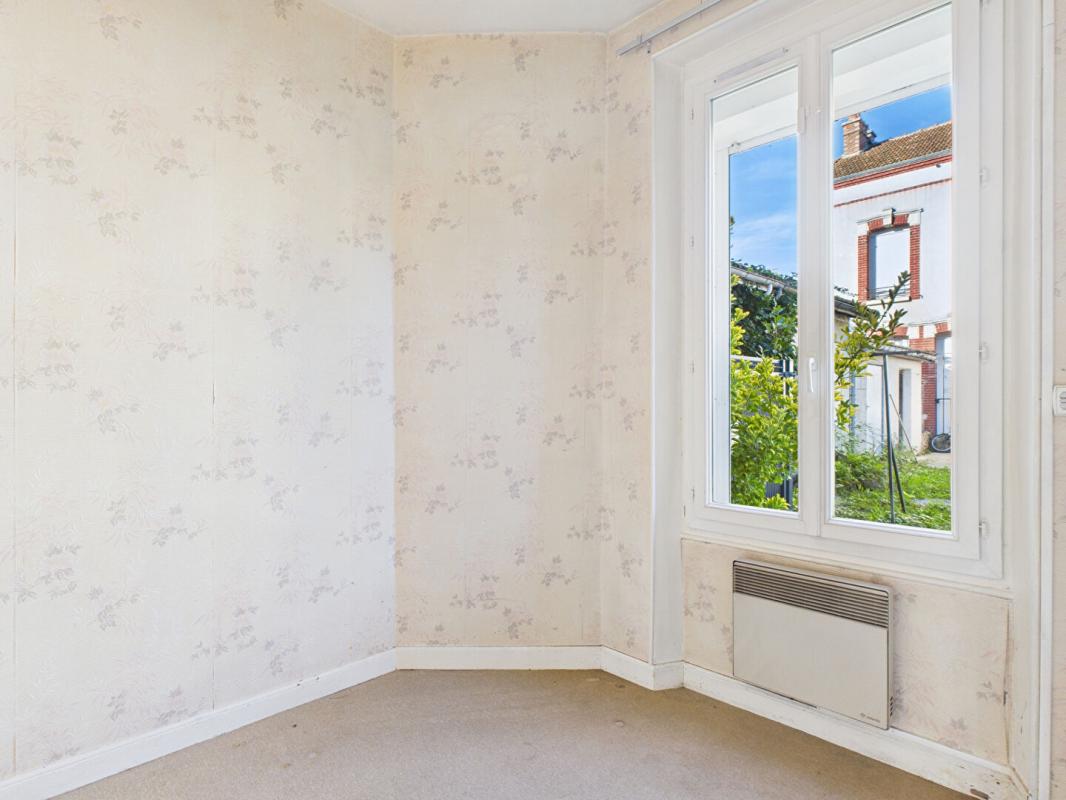 ROMILLY-SUR-SEINE Idéal investisseur maison Romilly Sur Seine 5 pièce(s) 98 m2 13