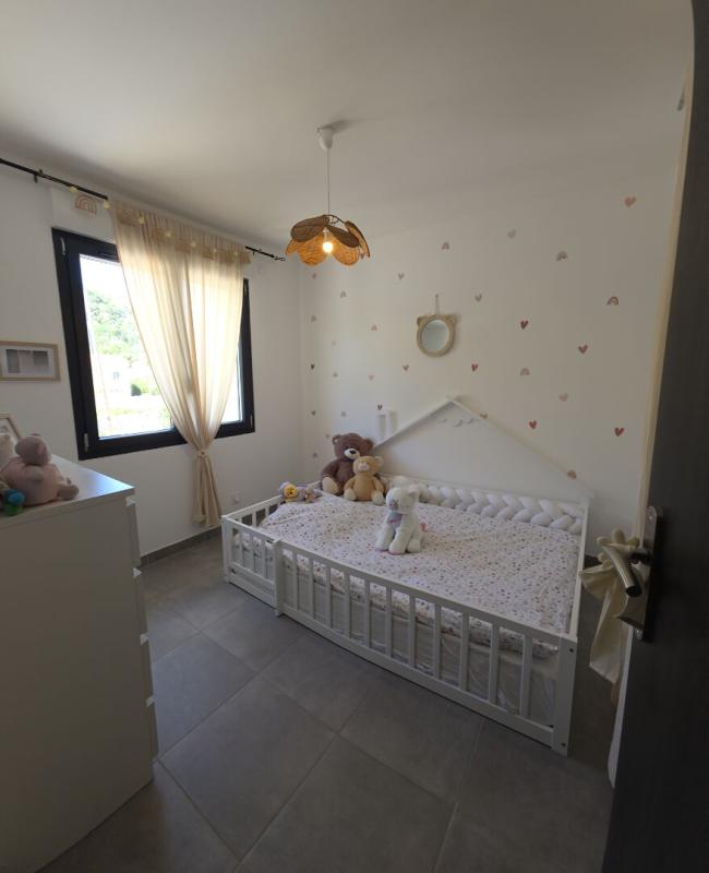 ROCHEMAURE Maison de 138 m2 avec piscine 12