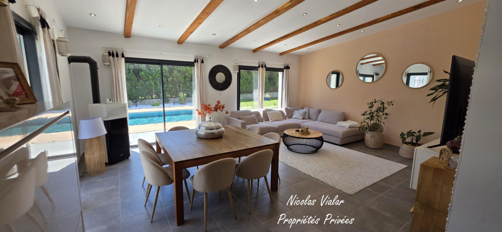 ROCHEMAURE Maison de 138 m2 avec piscine 4