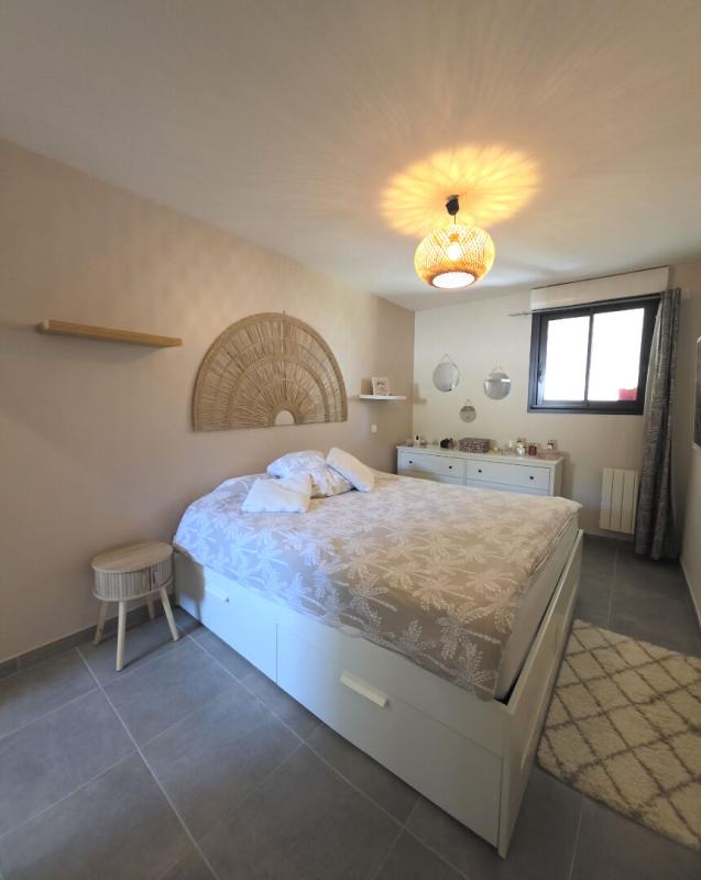 ROCHEMAURE Maison de 138 m2 avec piscine 8