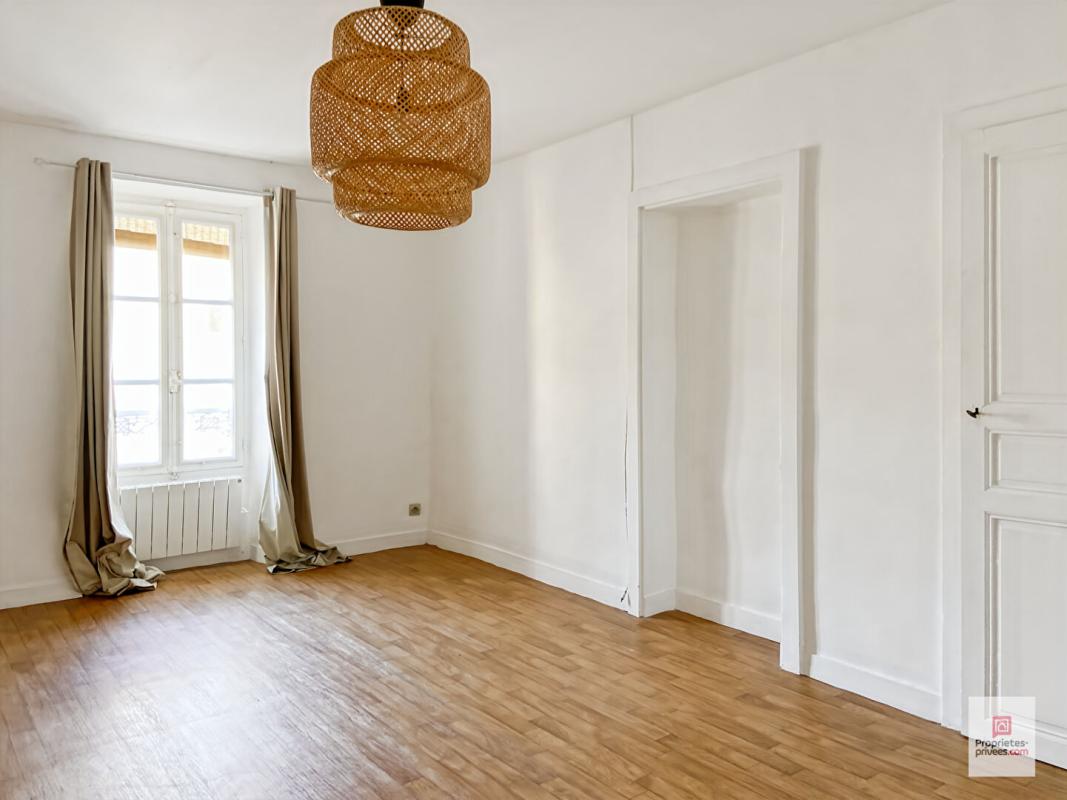 SOLESMES Maison - Solesmes 4 pièce(s) 90 m2 6