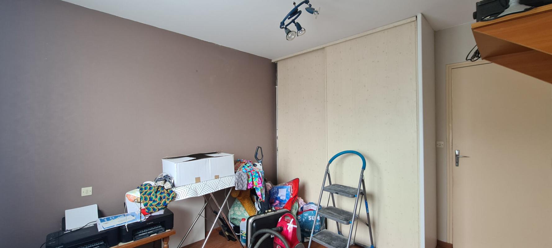 GORGES Maison Gorges 4 P . 3 Chs . 84.7 M² . Garage . T 545 M² . Terrasse 13