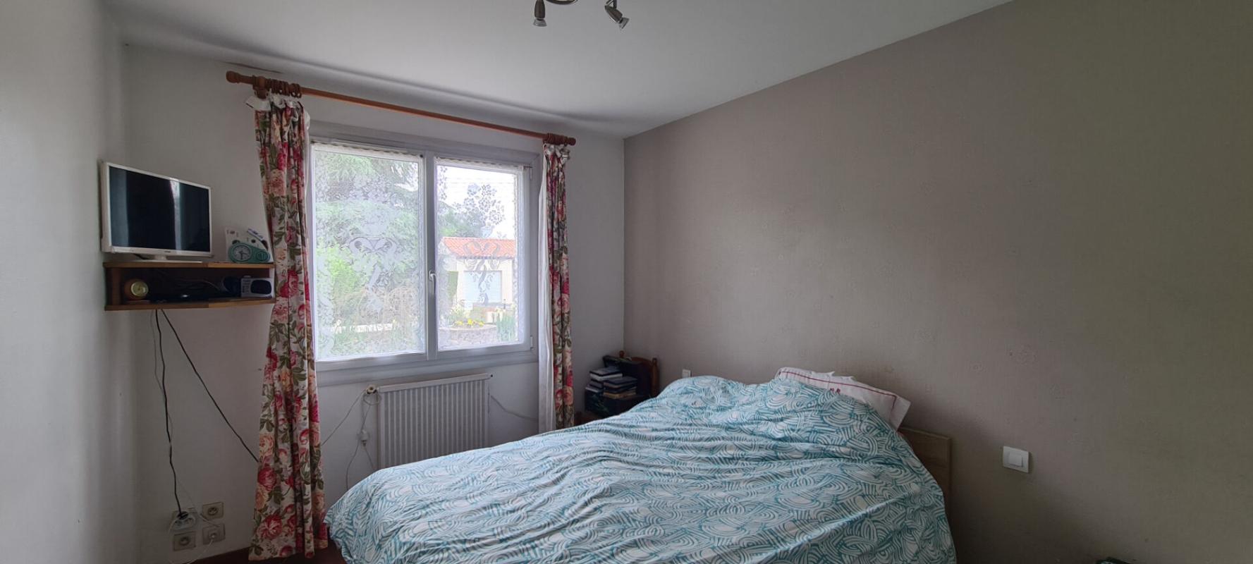 GORGES Maison Gorges 4 P . 3 Chs . 84.7 M² . Garage . T 545 M² . Terrasse 9