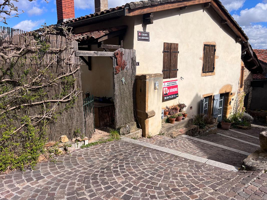 TERNAND TERNAND. Duplex 100m2 dans maison ancienne avec  petite terrasse 13
