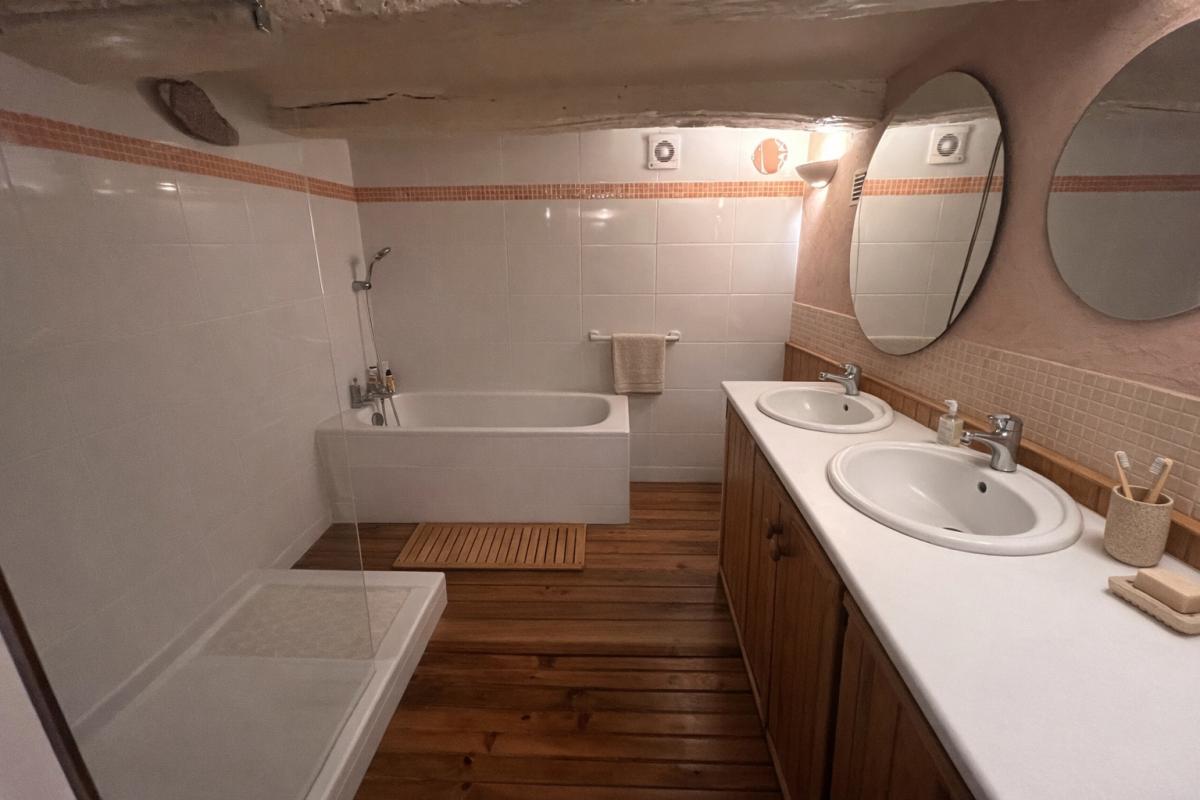 TERNAND TERNAND. Duplex 100m2 dans maison ancienne avec  petite terrasse 9
