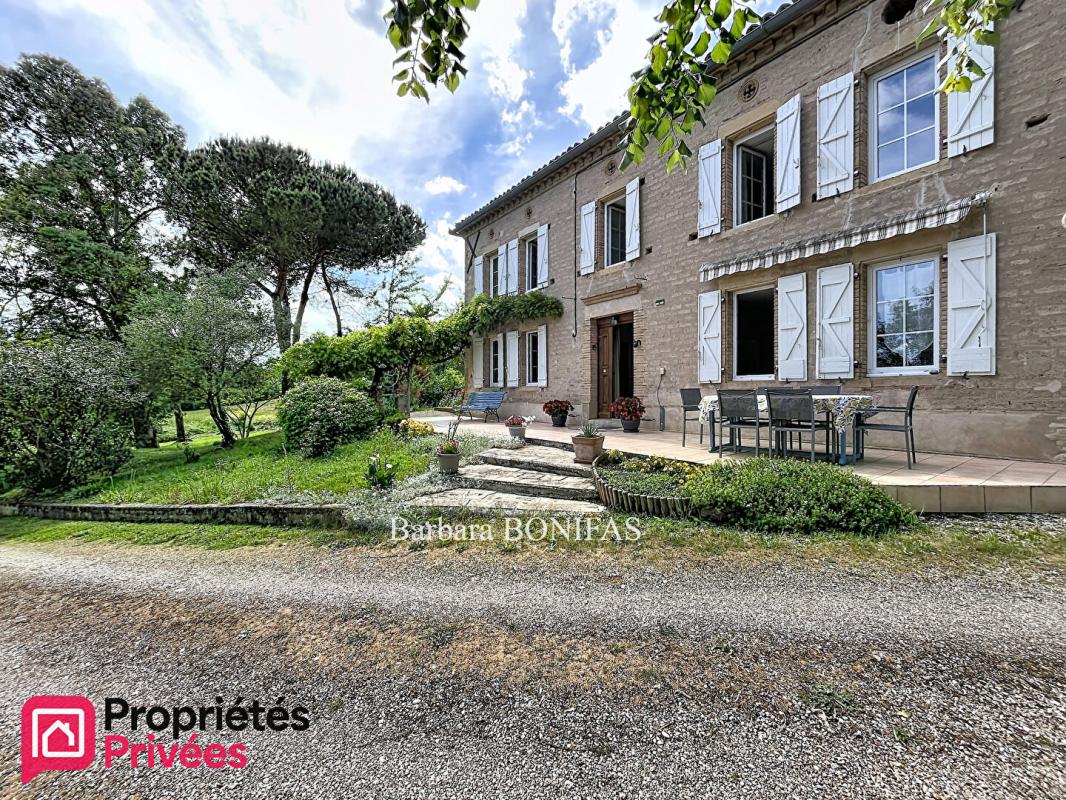 RABASTENS Maison Rabastens 8 pièces 227 m2 1