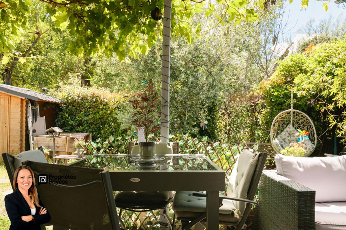 LES ADRETS-DE-L'ESTEREL Maison 3 pièces de plain-pied avec jardin, parking et cave 13
