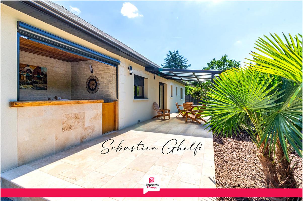 CONTRES belle maison de plain-pied avec 3 chambres-cellier-grand garage-beau terrain 17