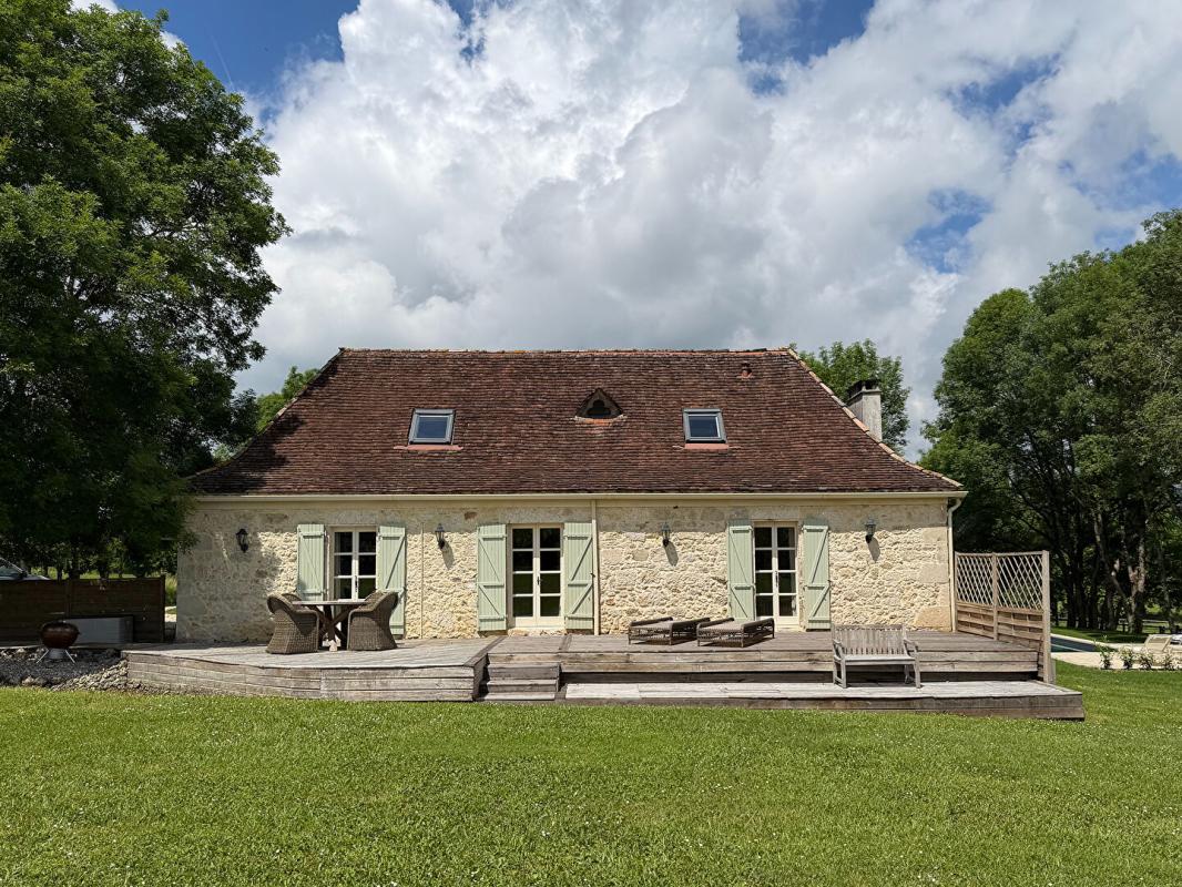 BEAUMONT-DU-PERIGORD Un domaine d'exception en Dordogne avec trois maisons de caractère et deux granges 12