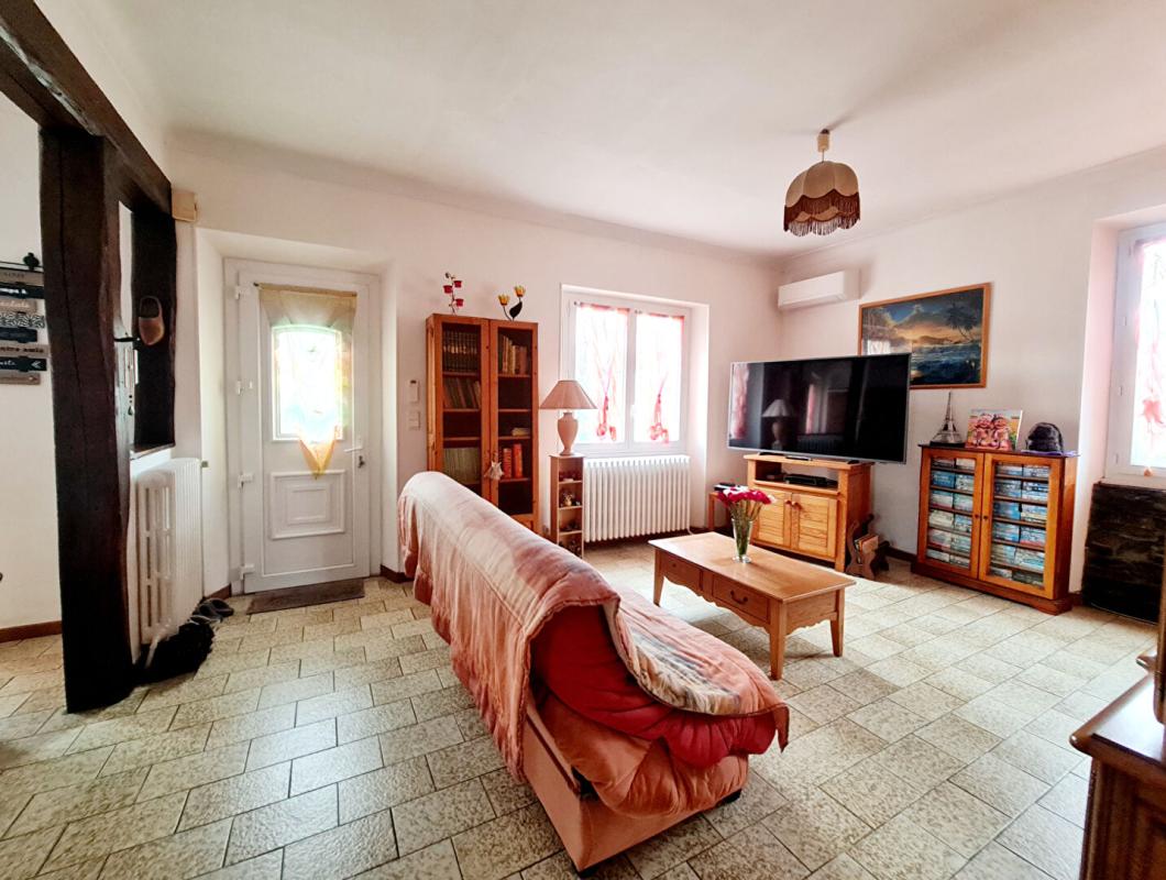 ALES EXCLUSIVITE - Maison de ville proche commerces et écoles - 750 M² de terrain 7