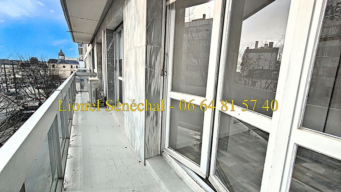 LE MANS Appartement rénové lumineux et peu énergivore de 3 pièces de 66 m2 à LE MANS quartier Hyper centre / République 5