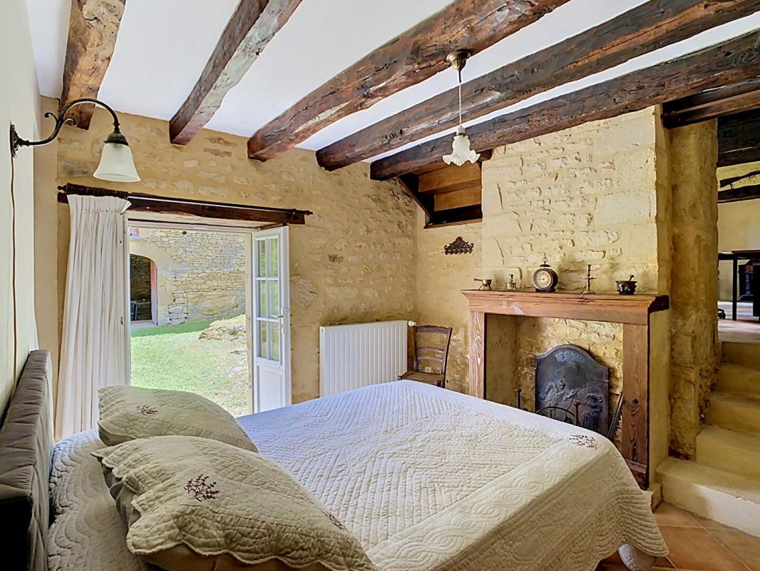 SARLAT-LA-CANEDA Maison Sarlat La Caneda 8 pièce(s) 160 m2 10