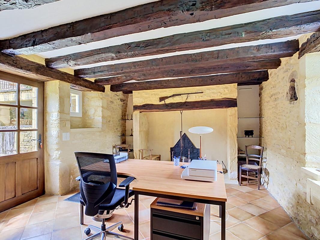 SARLAT-LA-CANEDA Maison Sarlat La Caneda 8 pièce(s) 160 m2 9