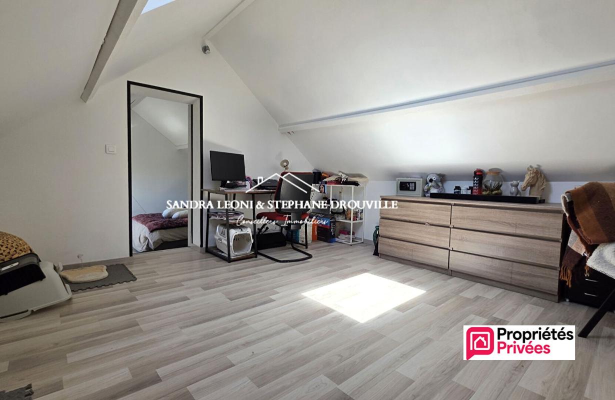 MAINTENON PROCHE MAINTENON CHARMANTE MAISON RENOVEE de 110 m², 3 chambres 5