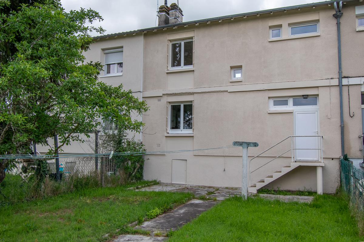 VIERZON Maison Vierzon 4 pièce(s) 68.61 m2 11