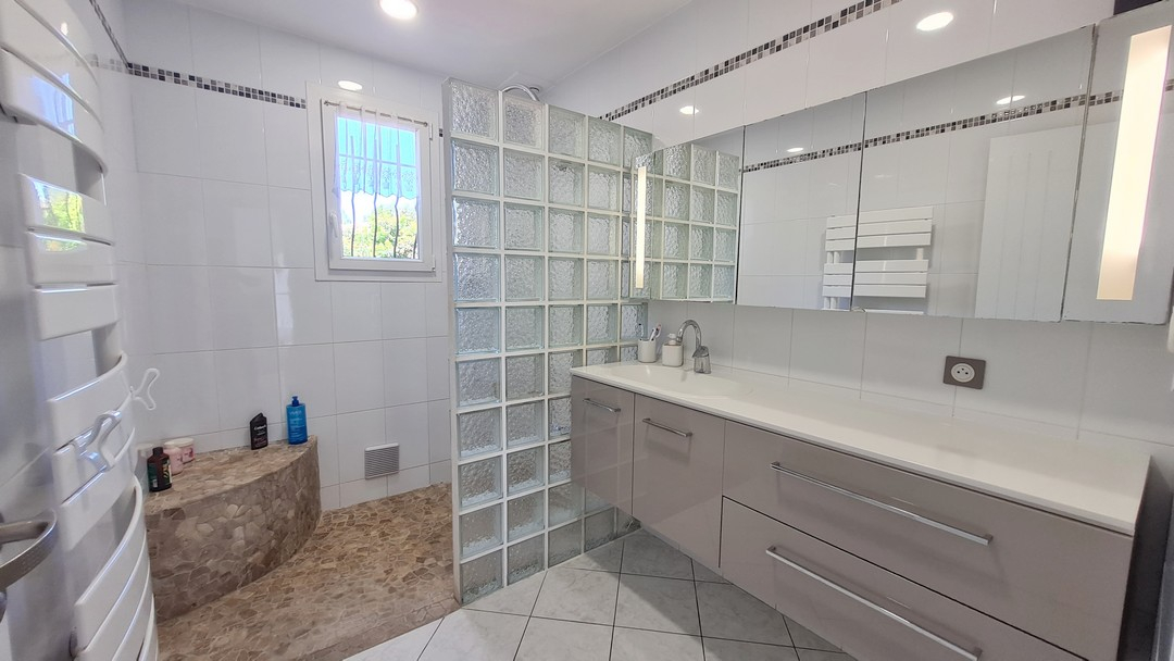 PUIMISSON jolievilla de 128m² avec piscine/dépendance sur 1606m² de terrain 14