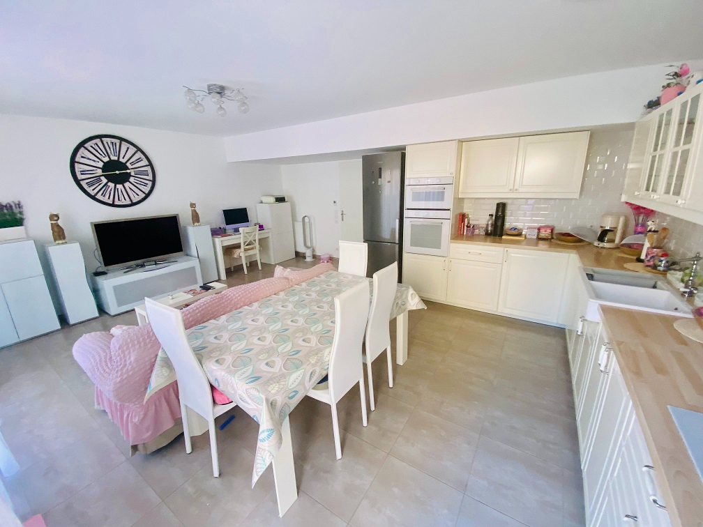 CROISSY-BEAUBOURG Appartement  duplex Croissy Beaubourg 4 pièce(s) 86.42 m2 5