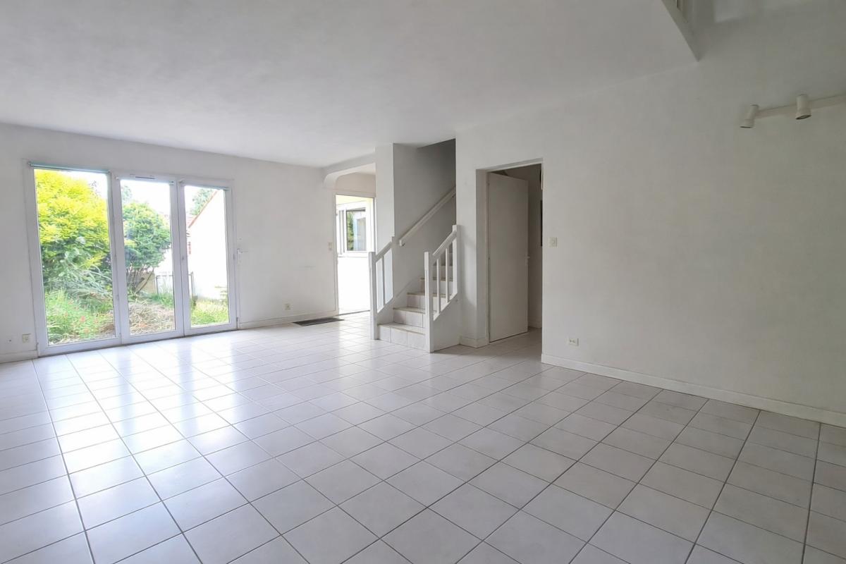 LAGORD Exclusivité ! A vendre Maison Lagord de 113m2 avec jardin et garage 11