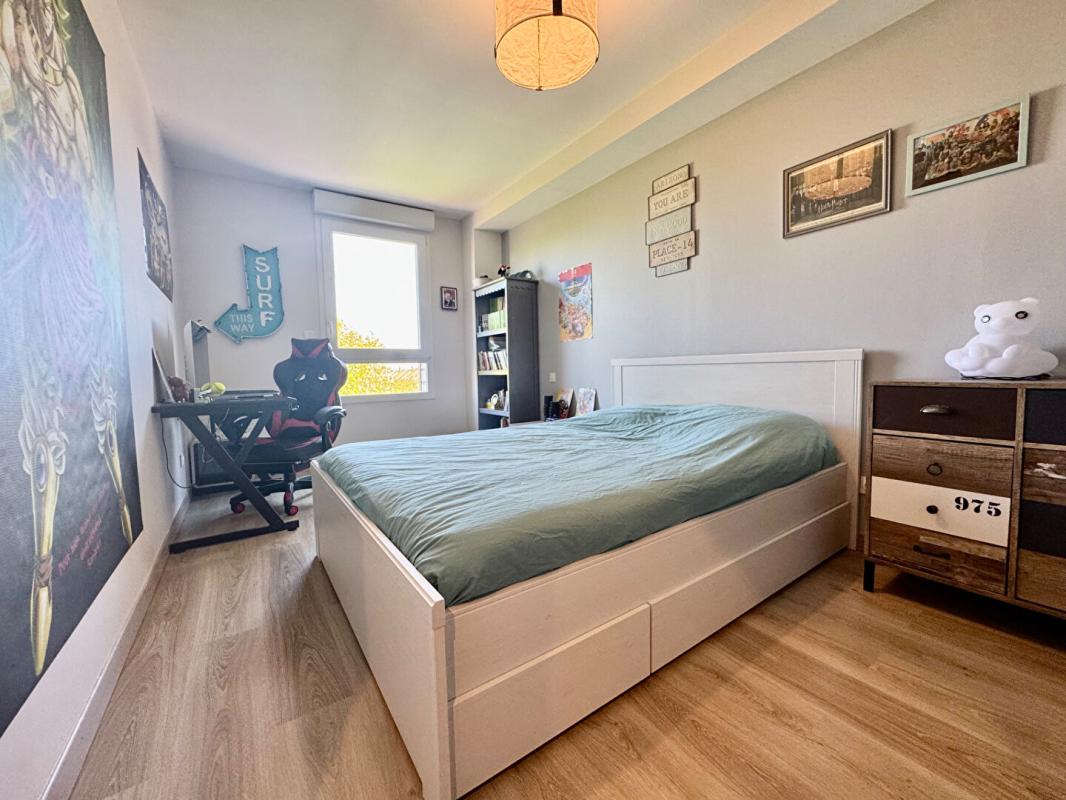 AMIENS Maison moderne ,125m2, 3 chambres , cour, garage  Quartier HENRIVILLE AMIENS 10