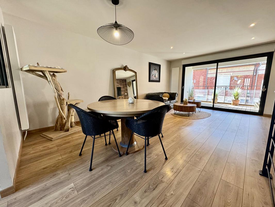 AMIENS Maison moderne ,125m2, 3 chambres , cour, garage  Quartier HENRIVILLE AMIENS 7