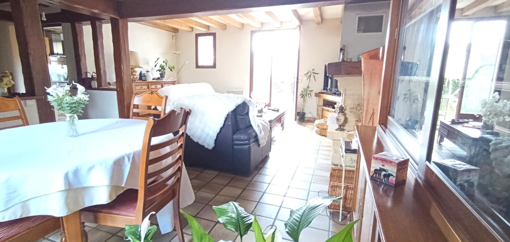 LIMEIL-BREVANNES Maison familiale de 8 pièces avec sous sol total ET piscine  chauffée 11