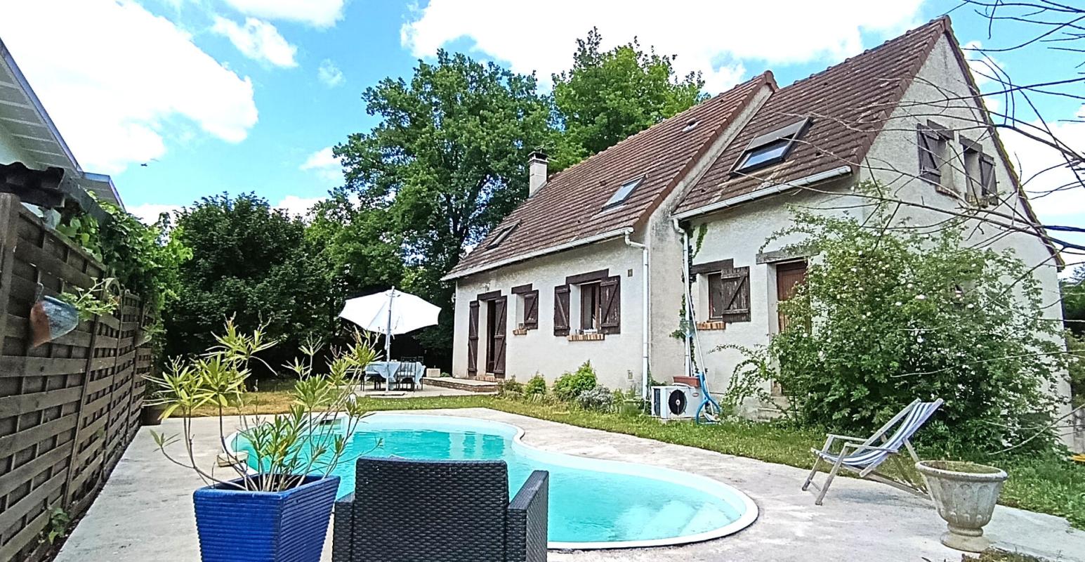 LIMEIL-BREVANNES Maison familiale de 8 pièces avec sous sol total ET piscine  chauffée 2