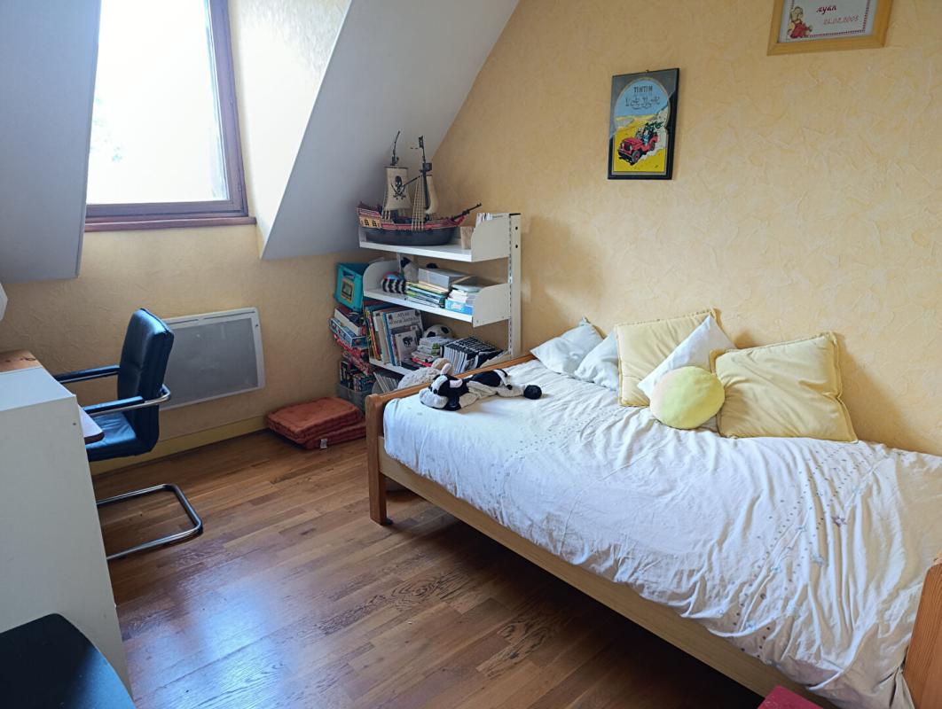 LIMEIL-BREVANNES Maison familiale de 8 pièces avec sous sol total ET piscine  chauffée 5