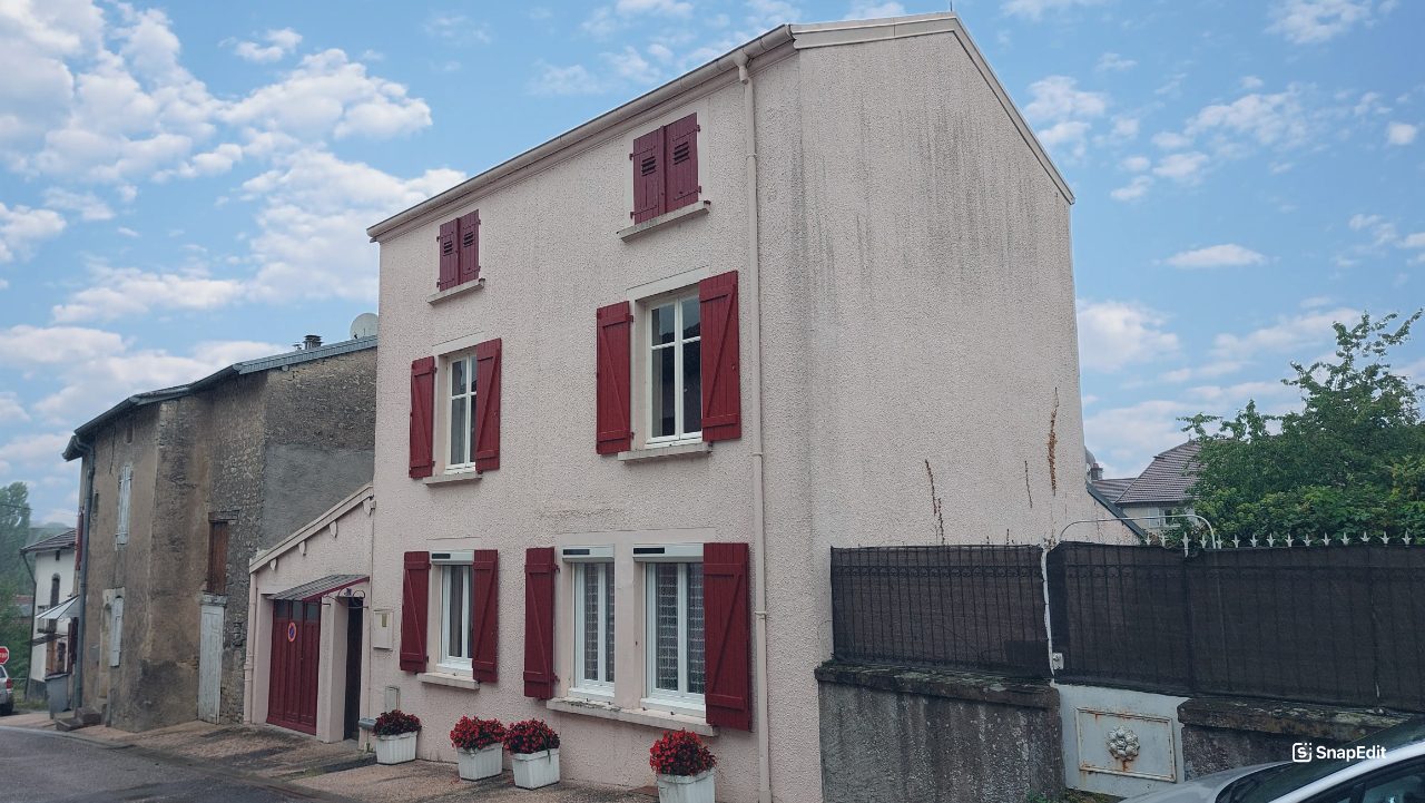 VAUVILLERS Maison Vauvillers 110 m² jardin garage 1