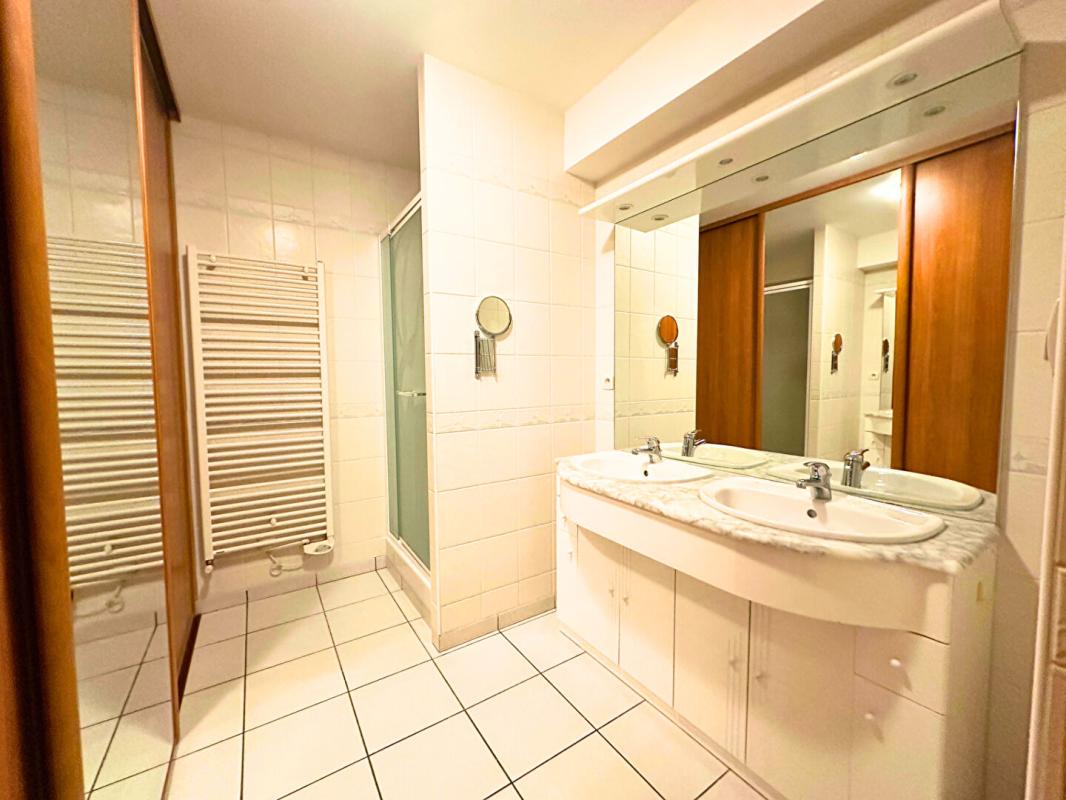 SAINTE-LUCE-SUR-LOIRE Appartement Sainte Luce Sur Loire 4 pièce(s) 89.14 m2 5