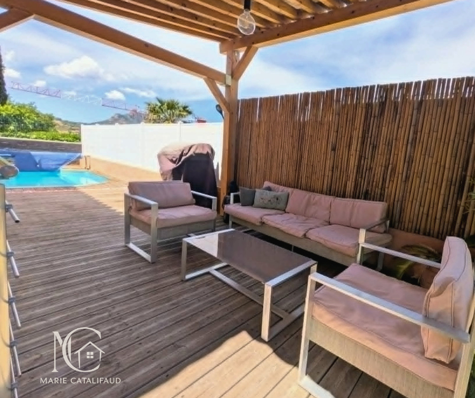 ROQUEBRUNE-SUR-ARGENS NOUVEAUTÉ - Maison de plain-pied avec appartement 2P indépendant - piscine 2