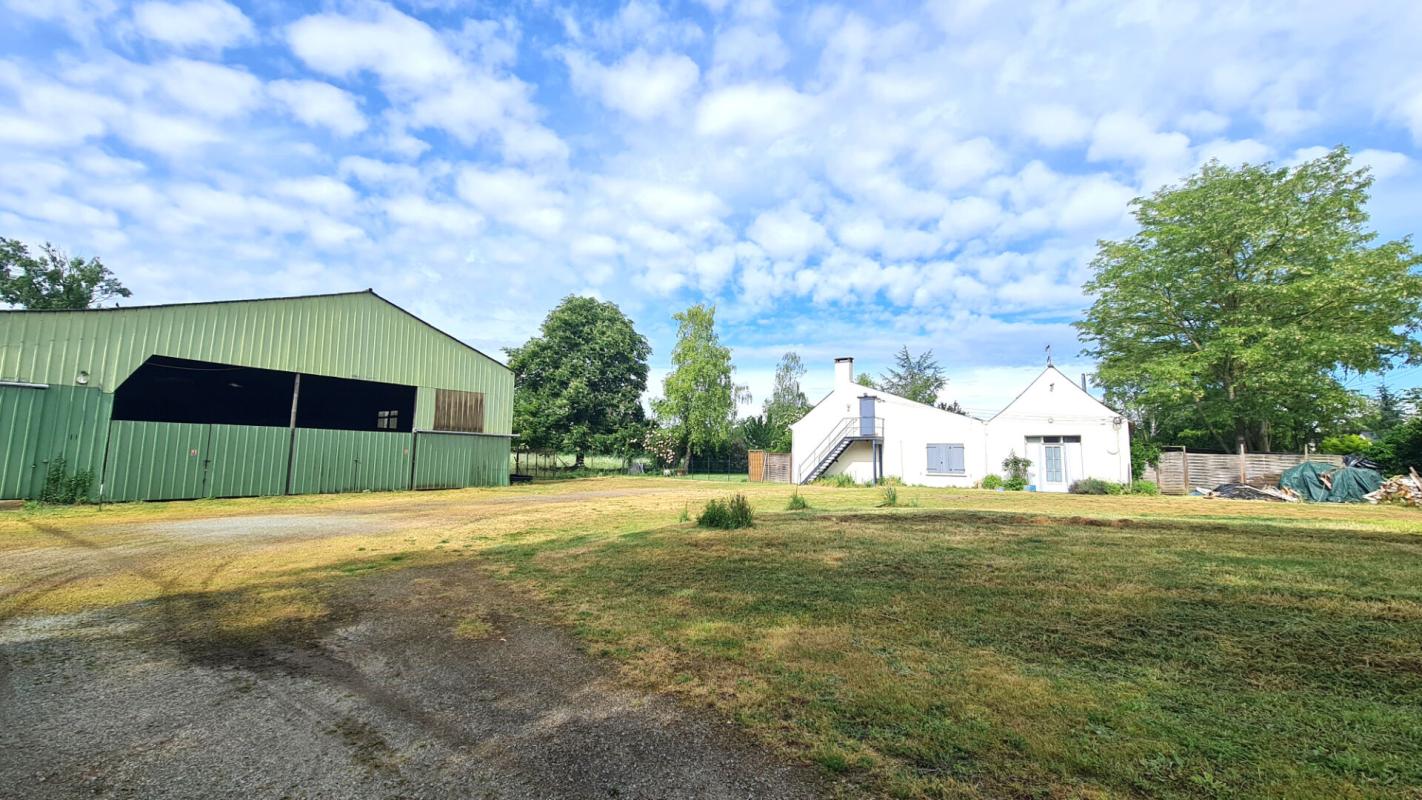 BRISSAC-QUINCE Exclusivité : Ancien corps de ferme avec fort potentiel + rendement locatif ? Proximité Château de Brissac (Anjou) 2