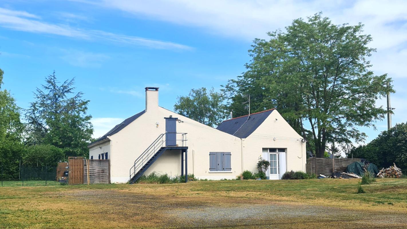 BRISSAC-QUINCE Exclusivité : Ancien corps de ferme avec fort potentiel + rendement locatif ? Proximité Château de Brissac (Anjou) 4