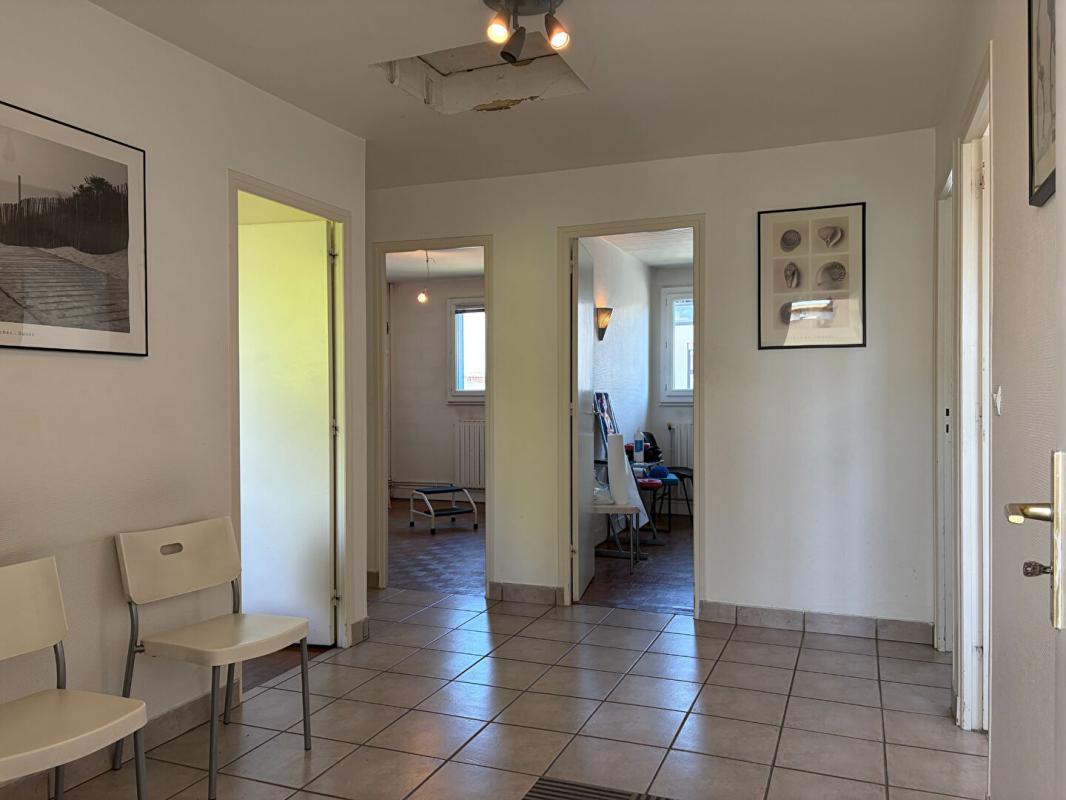 VITRY-SUR-SEINE Maison  10 pièce(s) 207.41 m2 7