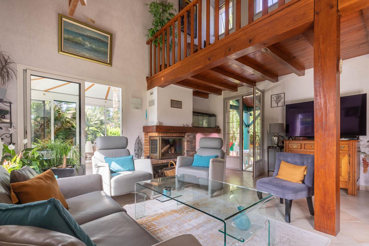 BASSE-GOULAINE Maison 6 pièces 170m2 avec piscine chauffée 10