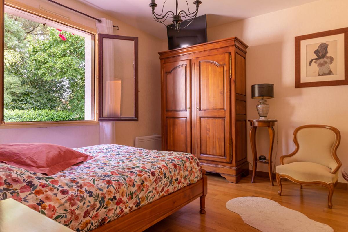 BASSE-GOULAINE Maison 6 pièces 170m2 avec piscine chauffée 17